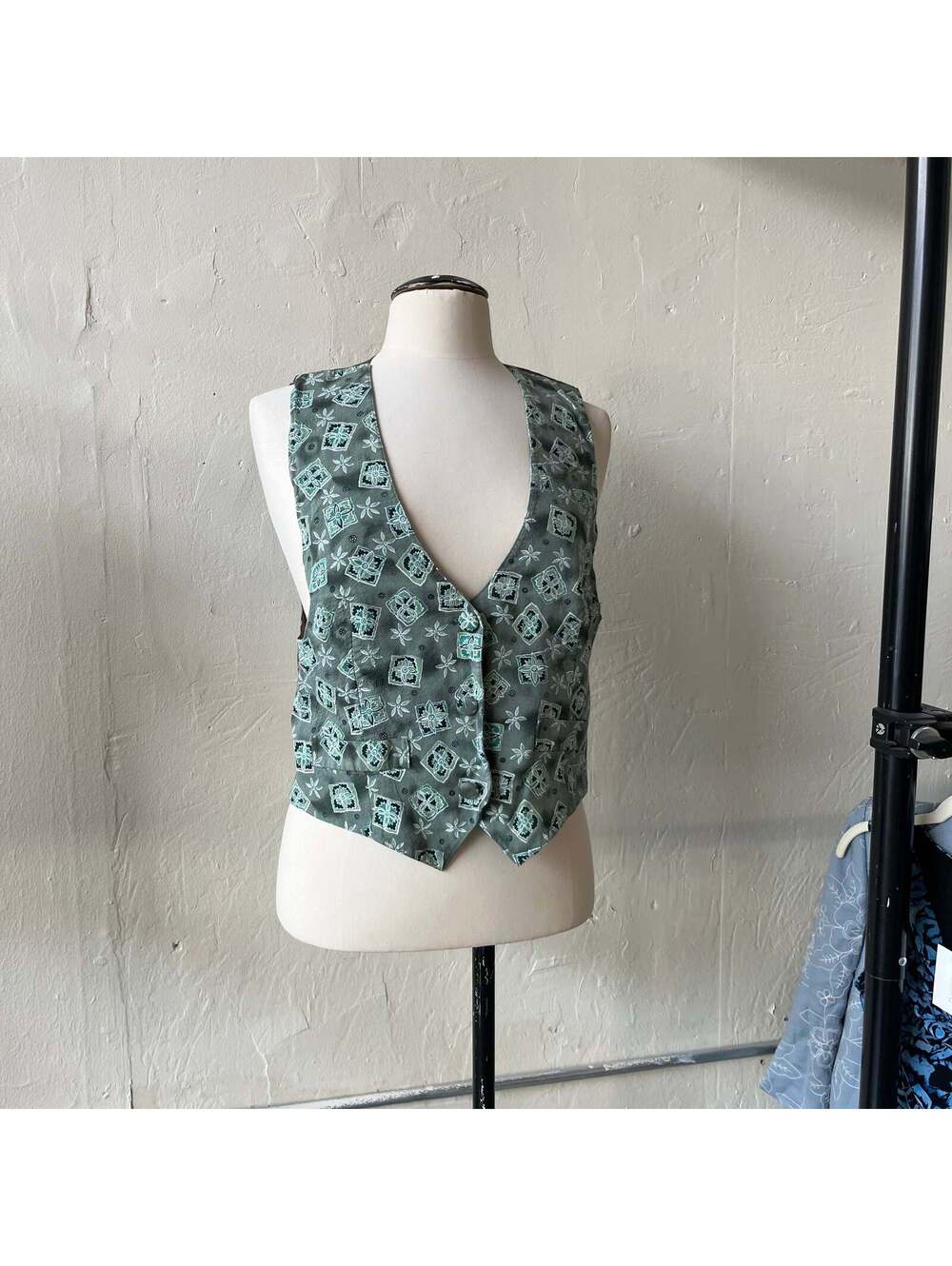 Green Vest (12)